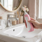Irrigador Dental Cuora en uso, chorro de agua